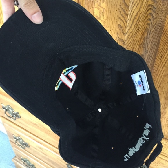 Unisex PlayStation hat - Picture 3 of 4